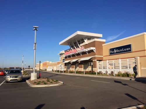 Two New Outlet Malls In Chesterfield Valley: Prestige Vs. Premium – UrbanReview | ST LOUIS